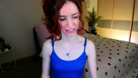 christinaconteeree online show from June 6, 7:51 pm