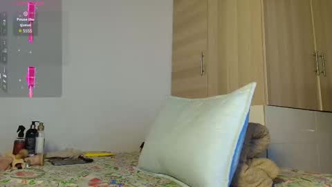 Snapshot of christopher__vans chatting on December 3, 11:08 am CHRISTOPHER online show from December 3, 11:08 am