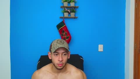 Christopher online show from December 3, 12:57 am