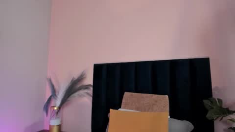 Christy online show from February 6, 6:33 pm