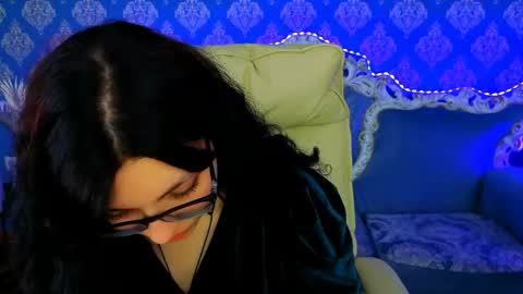 Christina online show from May 20, 1:39 pm