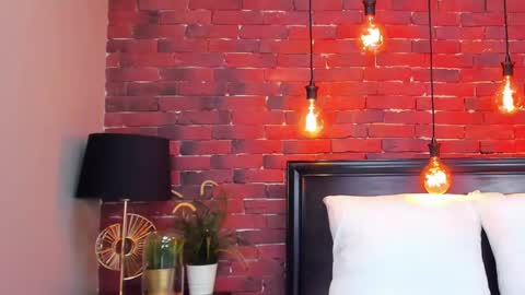 christyna_ross online show from February 28, 11:45 pm