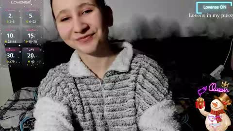 Snapshot of christyw3b chatting on January 15, 2:49 am christyw3b online show from January 15, 2:49 am