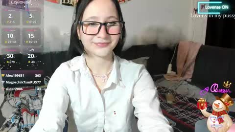 Snapshot of christyw3b chatting on January 15, 6:44 pm christyw3b online show from January 15, 6:44 pm