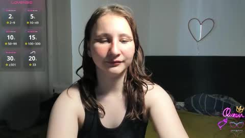 Snapshot of christyw3b chatting on June 7, 12:42 pm christyw3b online show from June 7, 12:42 pm