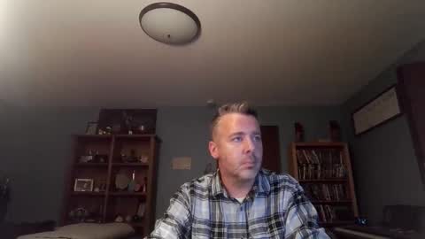 chrisw8121 online show from November 25, 8:03 am