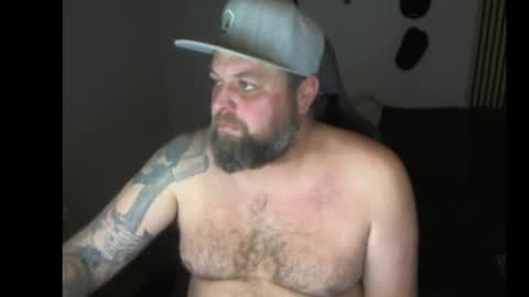 Snapshot of chrizz80 chatting on December 16, 5:07 pm Chrizz online show from December 16, 5:07 pm