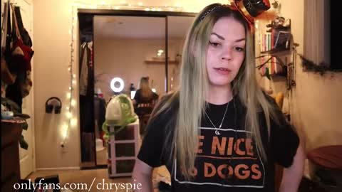 Snapshot of chrysanthulu chatting on October 2, 5:25 am Chrys online show from October 2, 5:25 am