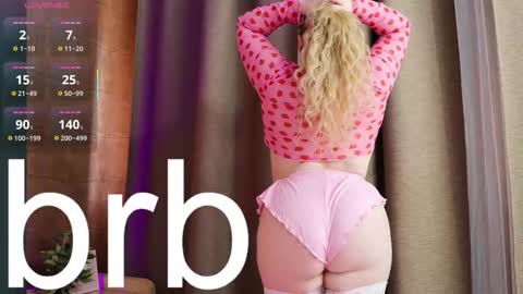 Snapshot of chubbykit1y chatting on September 28, 8:58 pm Kelly online show from September 28, 8:58 pm