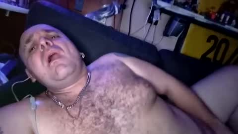 chubbyman43 online show from June 5, 2:40 am
