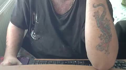 chunkisgreat online show from November 18, 2:43 pm