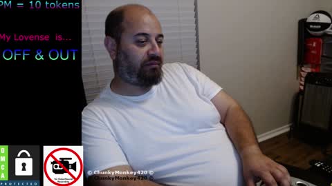 Snapshot of chunkymonkey420 chatting on February 8, 1:11 am Spencer Smokey Bear online show from February 8, 1:11 am