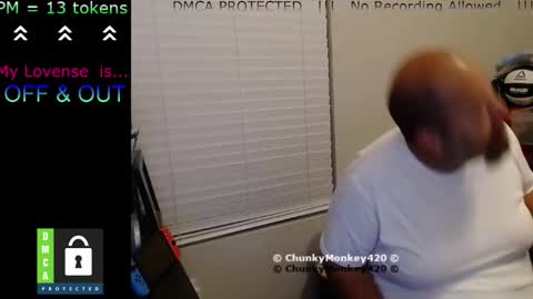 Snapshot of chunkymonkey420 chatting on February 27, 7:23 am Spencer Smokey Bear online show from February 27, 7:23 am