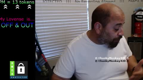 Snapshot of chunkymonkey420 chatting on March 4, 12:18 am Spencer Smokey Bear online show from March 4, 12:18 am