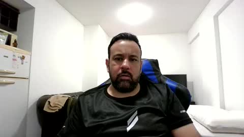 Snapshot of chupamelabi chatting on March 31, 10:59 am Guillote online show from March 31, 10:59 am