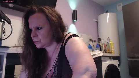 Snapshot of chwerry_b0 chatting on September 21, 10:00 pm Jessica online show from September 21, 10:00 pm