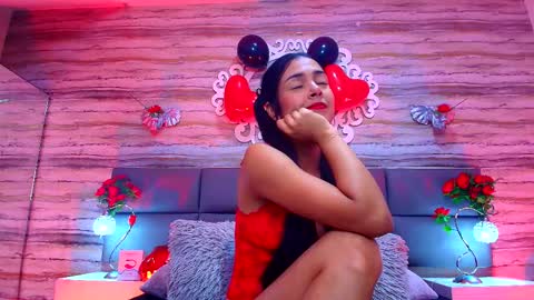 Snapshot of ciara_connor chatting on February 14, 7:49 am ... ... online show from February 14, 7:49 am