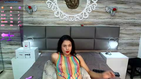 Snapshot of ciara_connor chatting on February 26, 5:20 am ... ... online show from February 26, 5:20 am