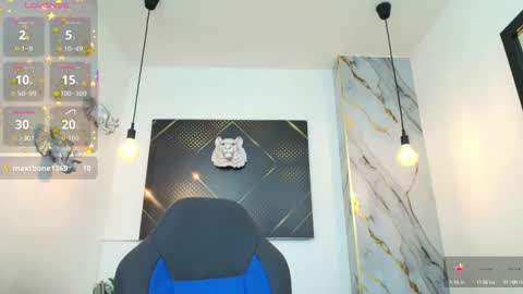 Snapshot of ciara_connor chatting on October 17, 5:43 am ... ... online show from October 17, 5:43 am