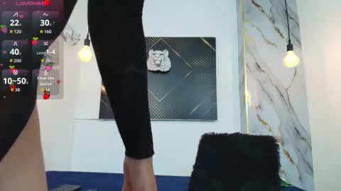 Snapshot of ciara_connor chatting on November 3, 4:03 am ... ... online show from November 3, 4:03 am