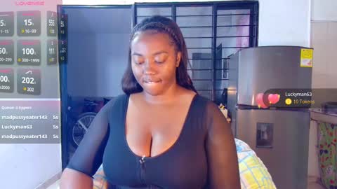 ciaraebonyxxx online show from March 2, 1:47 am