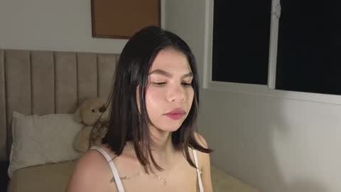 Mia online show from March 19, 5:00 am