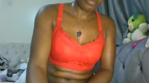 cilia petite online show from June 18, 1:26 pm