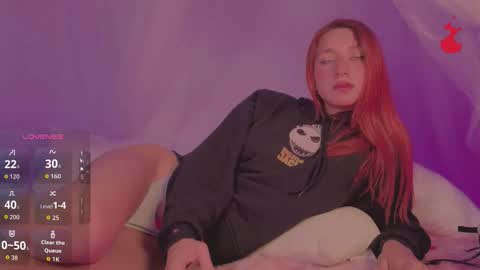 Snapshot of cinderella_lewis chatting on November 7, 4:51 pm Sofi Eva and Mey online show from November 7, 4:51 pm