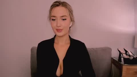 cindyprettywomen online show from July 27, 4:14 pm