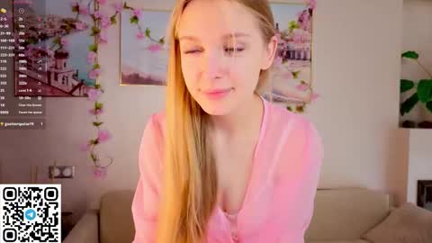 Snapshot of cindyreming01 chatting on October 1, 7:14 am indy online show from October 1, 7:14 am