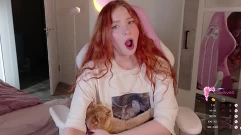 Maddy online show from November 25, 11:38 pm