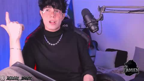 Snapshot of cinnamon_boyxxx chatting on September 19, 2:57 am David     Independent Model online show from September 19, 2:57 am