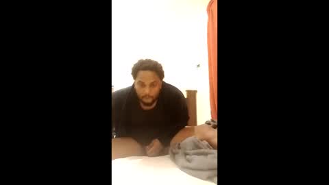 cinnamonbomb online show from March 11, 7:25 am