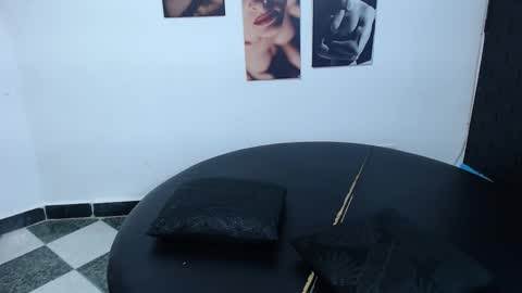 Cinthya online show from November 28, 6:54 pm