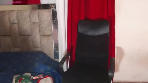 cinthya_walker1 online show from December 16, 4:28 am