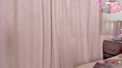 CintiaCollins  online show from February 12, 4:01 am