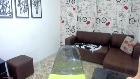 Snapshot of cintiagreyx chatting on February 6, 5:51 pm CINTIA online show from February 6, 5:51 pm