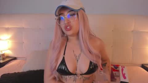 Cintya online show from February 6, 1:05 am