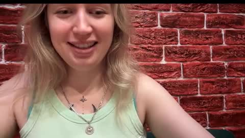 citrusblissss online show from October 20, 2:17 pm