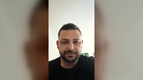 ciubucgeorge59 online show from June 27, 10:04 pm