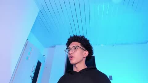 cj_davis1 online show from June 20, 3:53 am