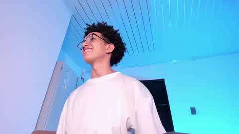 cj_davis1 online show from July 8, 2:49 am