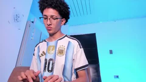 cj_davis1 online show from July 28, 5:47 am