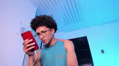 cj_davis1 online show from August 3, 6:01 am