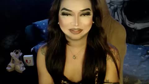 Snapshot of cj_parker69 chatting on December 14, 5:40 pm QUEEN CESS online show from December 14, 5:40 pm