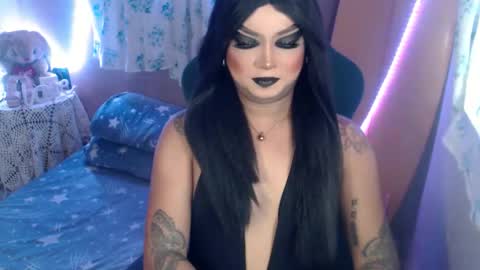 QUEEN CESS online show from April 22, 8:28 am