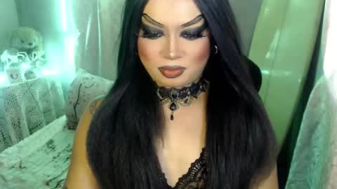 Snapshot of cj_parker69 chatting on June 11, 4:54 am QUEEN CESS online show from June 11, 4:54 am