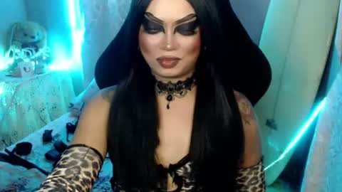 Snapshot of cj_parker69 chatting on June 26, 4:11 pm QUEEN CESS online show from June 26, 4:11 pm