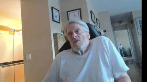 Snapshot of cjscout chatting on November 20, 10:42 pm cjscout online show from November 20, 10:42 pm