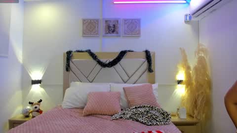 Snapshot of cl4ire chatting on December 25, 1:10 am Claire 3 online show from December 25, 1:10 am